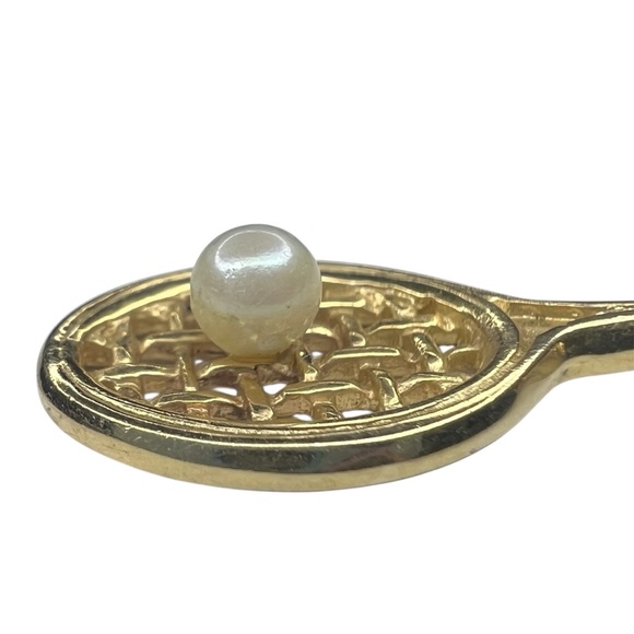 14K Yellow Gold Tennis Racquet Charm Pendent with Freshwater Pearl ≈ 2g Grams 🎾✨ - Picture 5 of 7